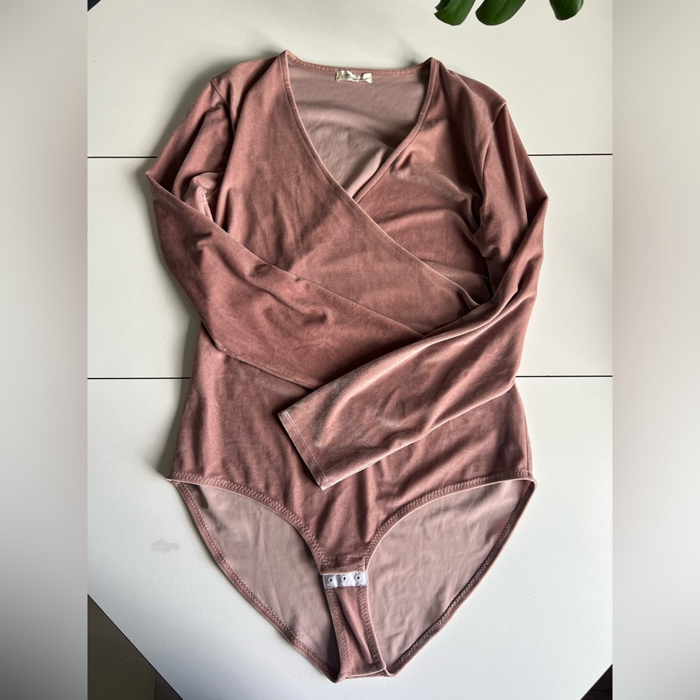 Madewell Rose Velvet Wrap Bodysuit with Adjustable Closure Wmn’s XL
